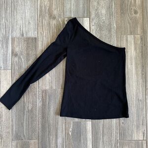 NWOT- Old Navy - One Sleeve Ribbed Shirt - Black - M